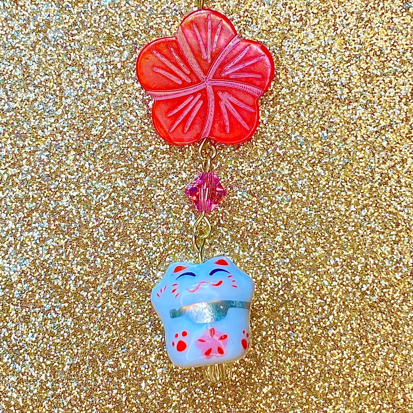 Maneki-Neko Lucky Cat new years keychain , gold