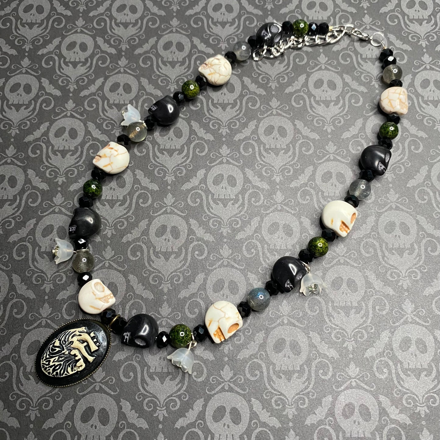 Momento Mori gothic necklace