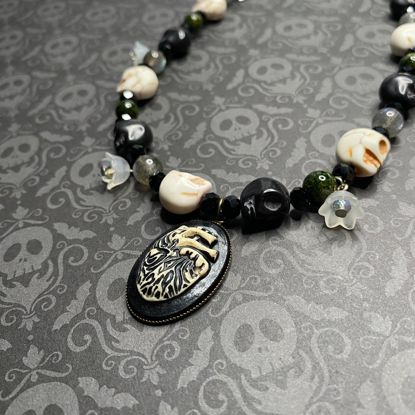 Momento Mori gothic necklace